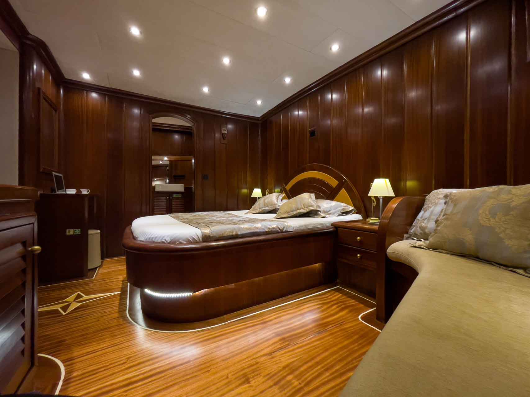 34 Diva Deniz Front Master 3