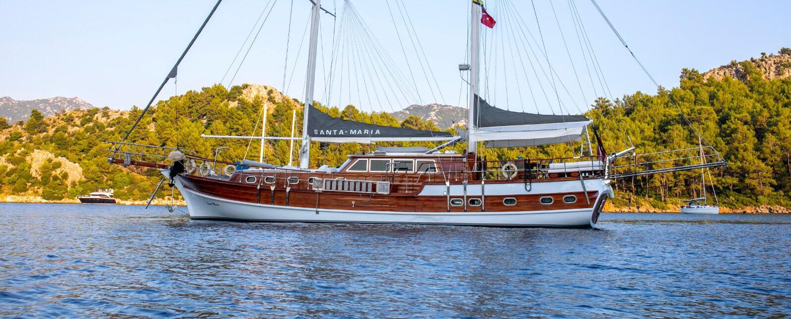 Family Yacht Charter