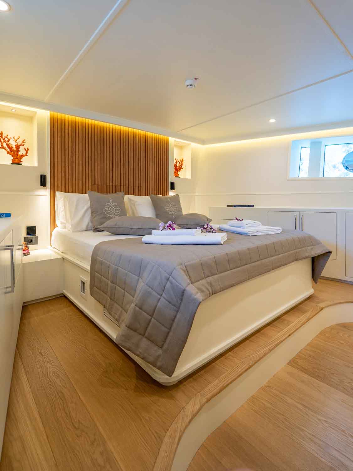 NEO-Interior-010