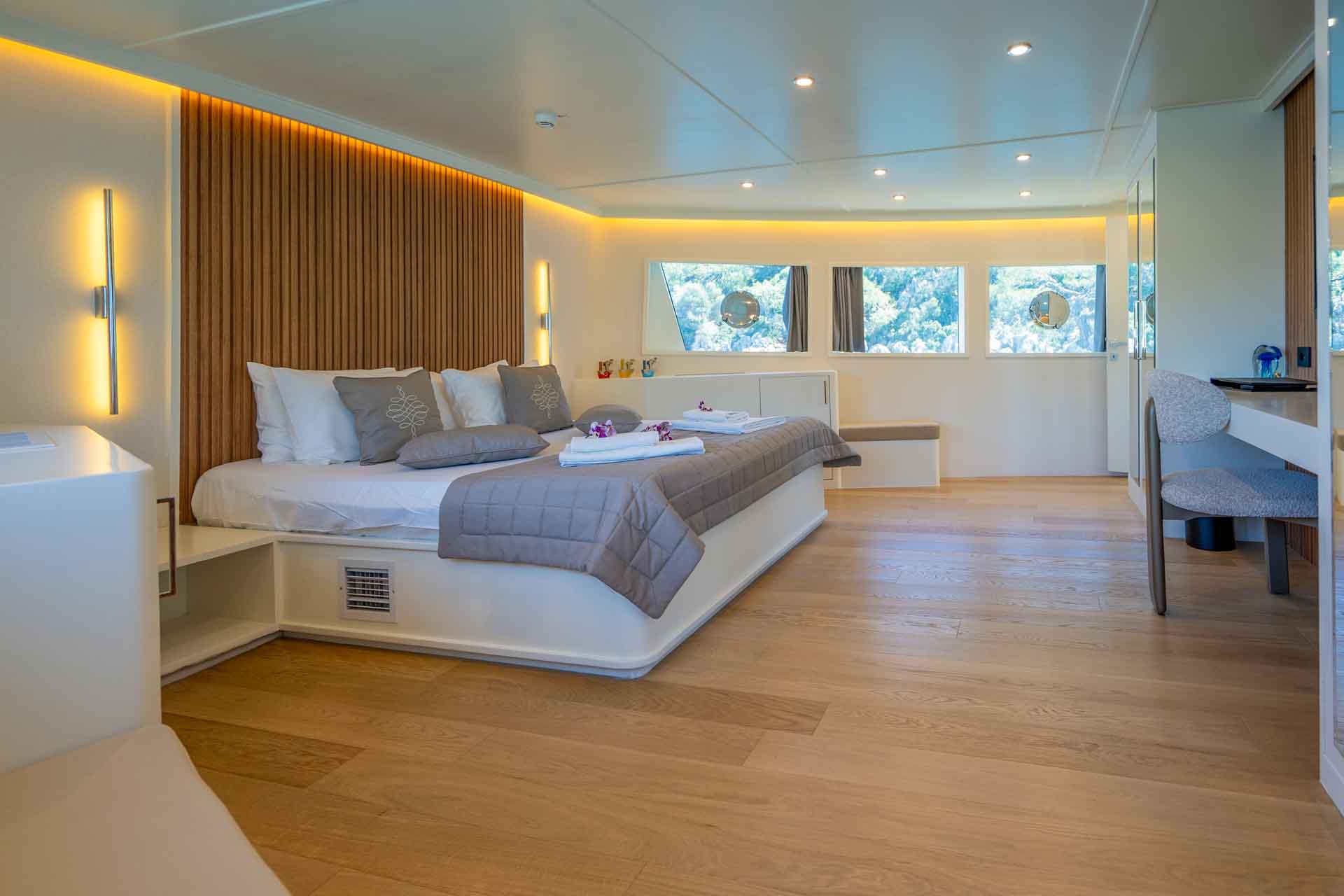 NEO-Interior-002
