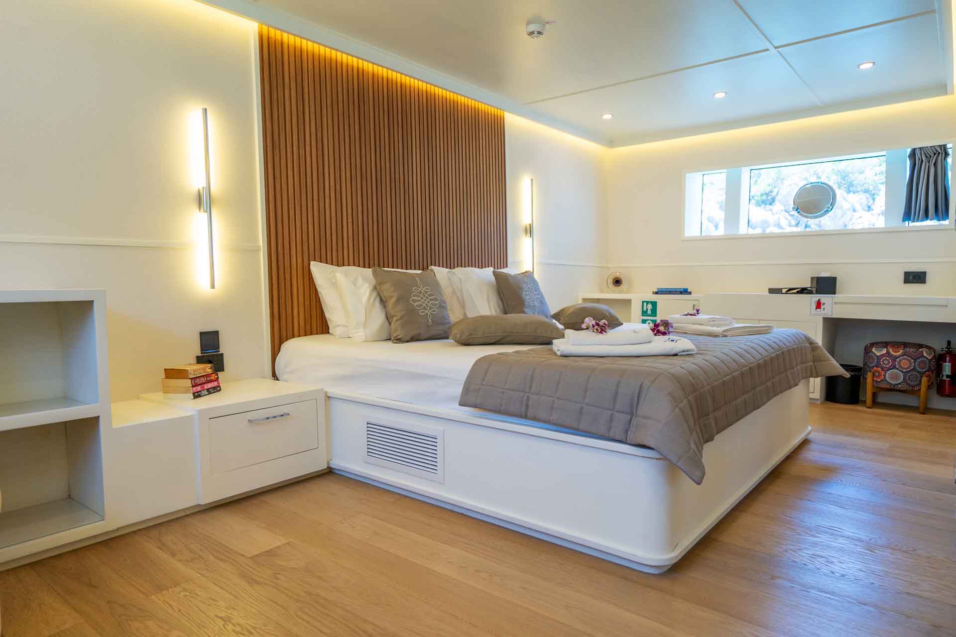 NEO-Interior-021